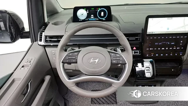 Hyundai Staria 2025 Черный из Кореи, фото 4
