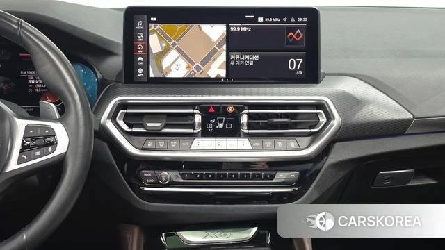 BMW X4 (G02) 2022 Светло-серебряный цвет из Кореи, фото 4