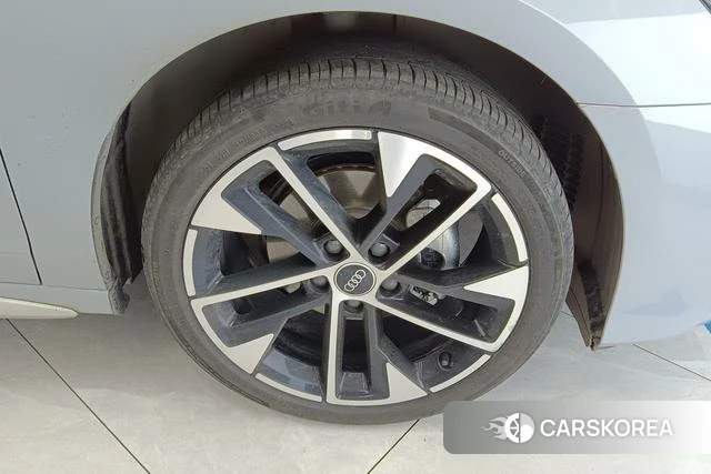 Audi A3 2025 Темно-серый из Китая, фото 4