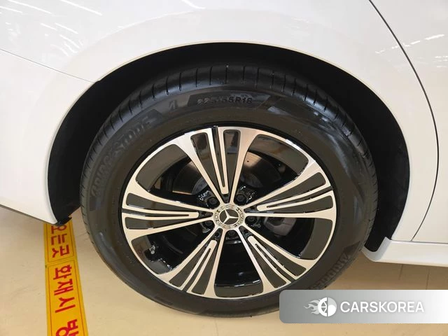 Mercedes-Benz E-Class W214 2025 Серебряный из Кореи, фото 4