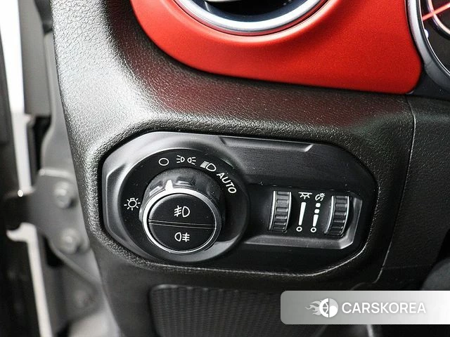 Jeep Wrangler (JL) 2019 Серебристо-серый из Кореи, фото 4