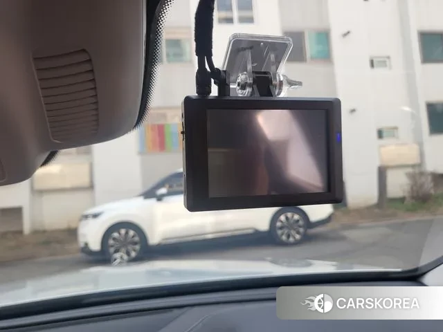 Mercedes-Benz E-Class W213 2018 Серебряный из Кореи, фото 4