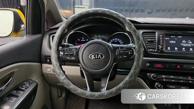 Kia The New Carnival 2018 Желтый из Кореи, фото 4