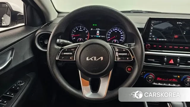 Kia The New K3 2nd generation 2022 Белый из Кореи, фото 4