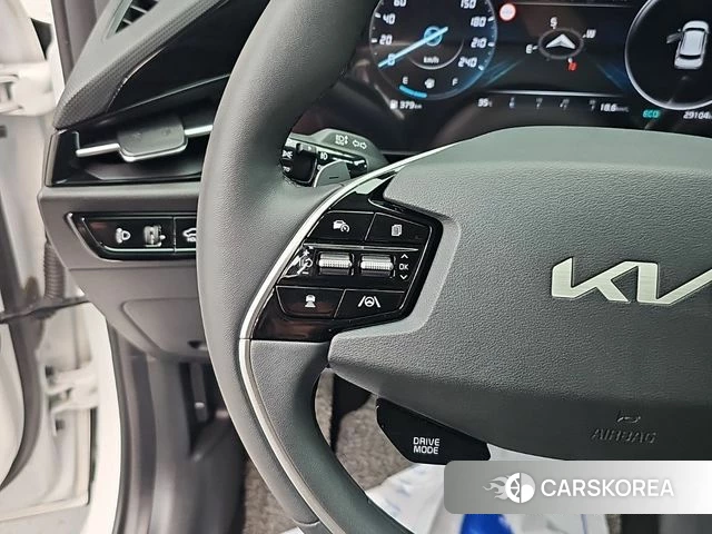 Kia Di Ol Nu Niro 2022 Белый из Кореи, фото 4