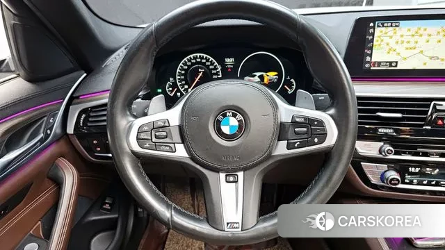 BMW 5 Series (G30) 2019 Белый из Кореи, фото 4