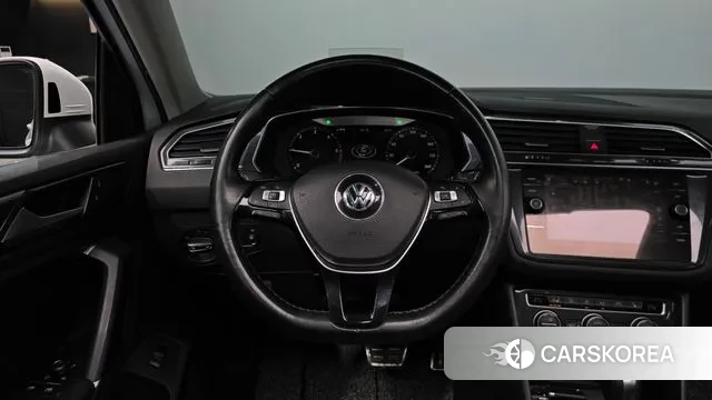 Volkswagen Tiguan second Generation 2018 Белый из Кореи, фото 4