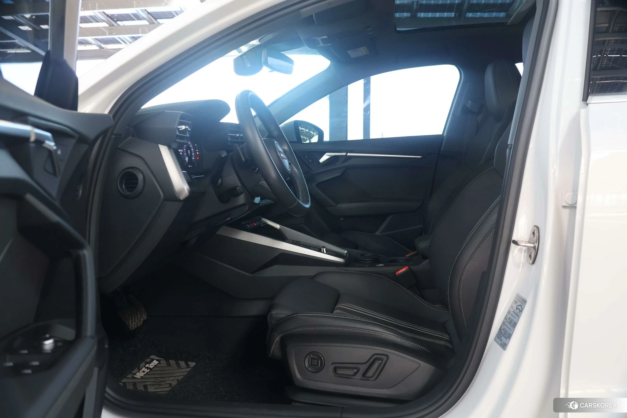 Audi A3 2022 Белый из Китая, фото 4