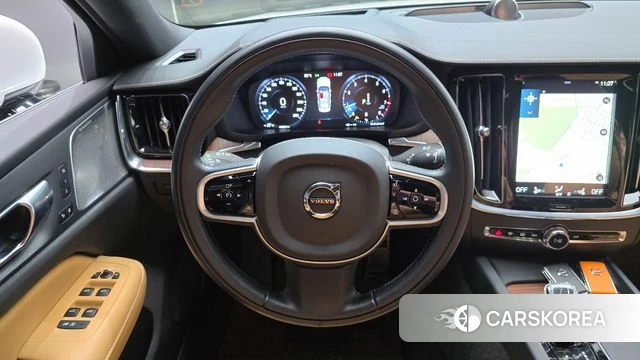 Volvo S60 3rd generation 2020 Белый из Кореи, фото 4