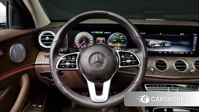 Mercedes-Benz E-Class W213 2020 Белый из Кореи, фото 4