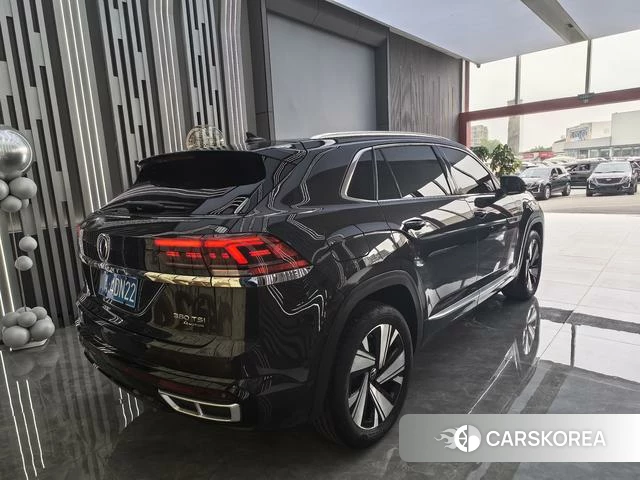 Volkswagen Tourang 2022 Черный из Китая, фото 4
