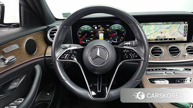 Mercedes-Benz E-Class W213 2022 Белый из Кореи, фото 4