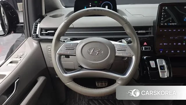 Hyundai Staria 2022 Черный из Кореи, фото 4