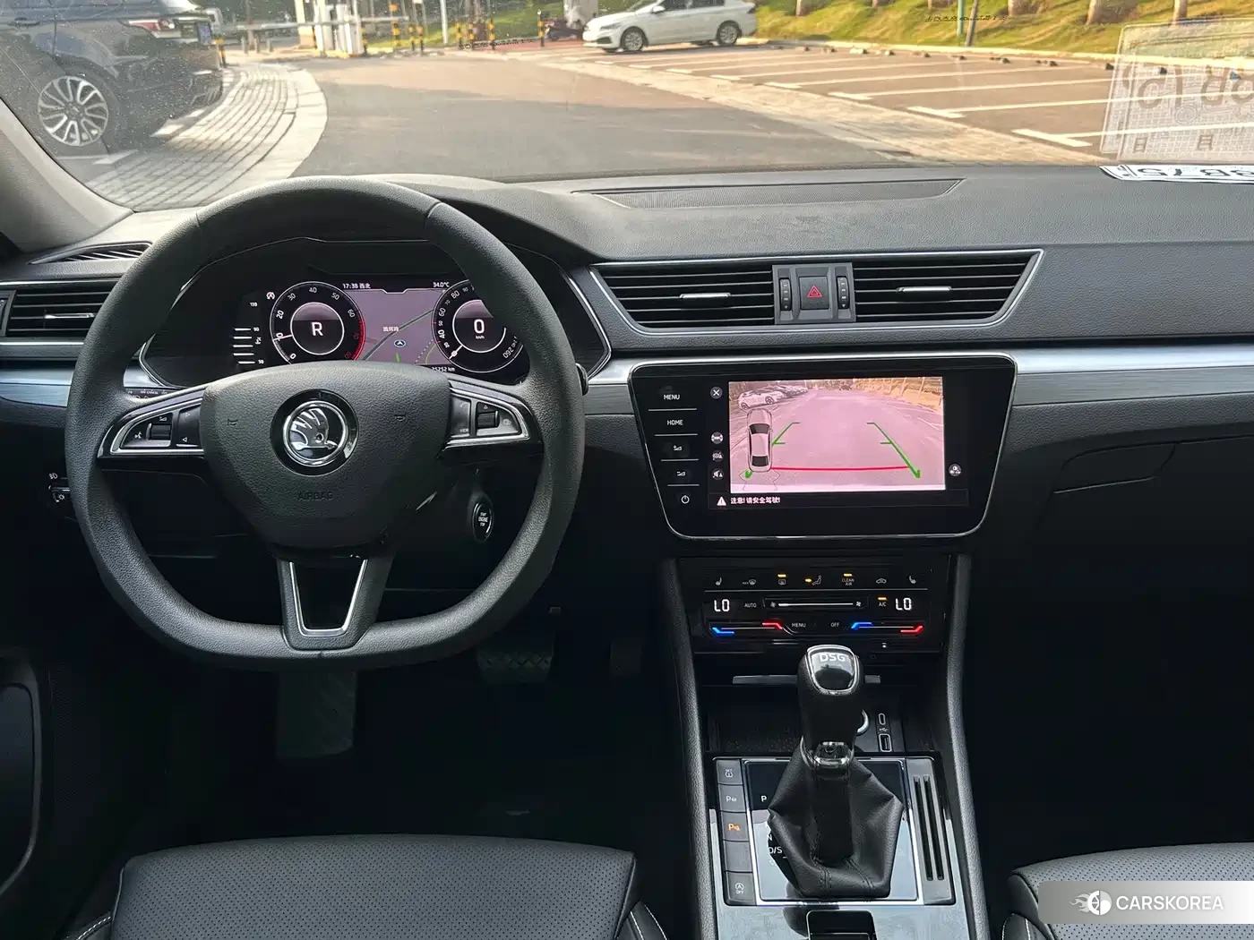 Skoda Superb 2022 Белый из Китая, фото 4