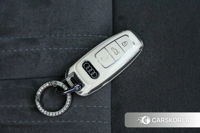 Audi A6L 2023 Черный из Китая, фото 4