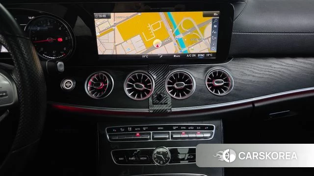 Mercedes-Benz E-Class W213 2019 Белый из Кореи, фото 4