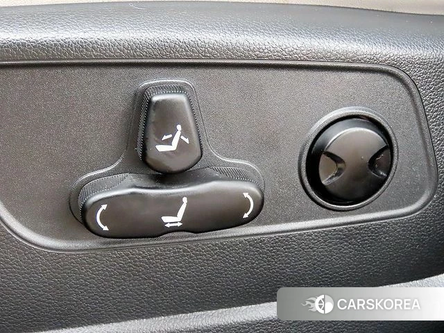 Ssangyong Torres 2024 Черный из Кореи, фото 4