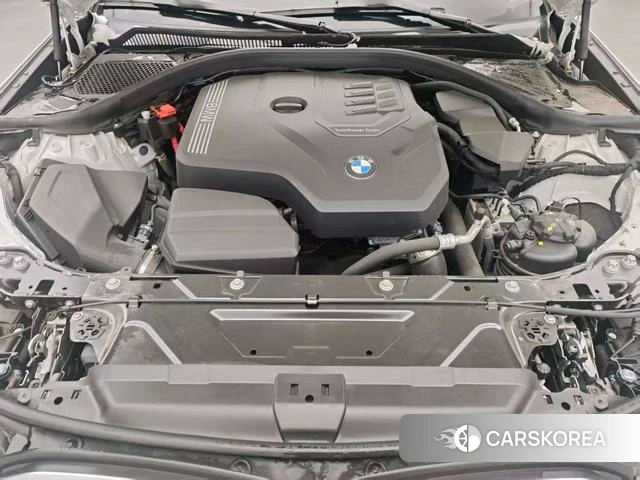 BMW 3 series 2025 Белый из Китая, фото 4