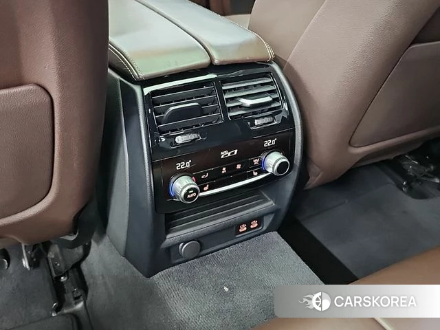BMW 5 Series (G30) 2020 Белый из Кореи, фото 4