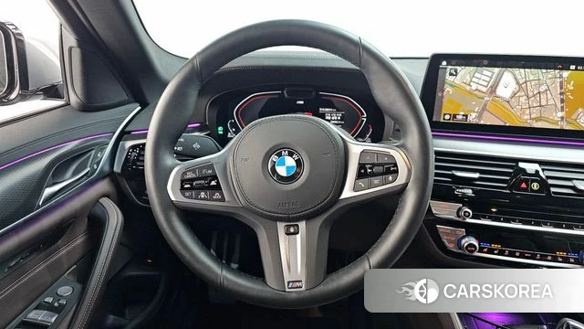 BMW 5 Series (G30) 2023 Серебряный из Кореи, фото 4
