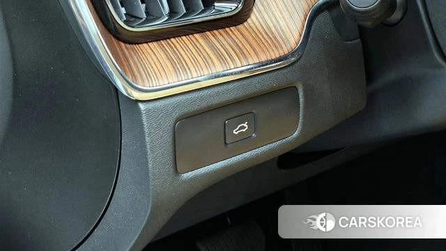 Volvo XC60 second Generation 2025 Белый из Кореи, фото 4