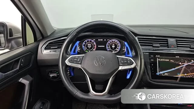 Volkswagen Tiguan Allspace 2022 Белый из Кореи, фото 4