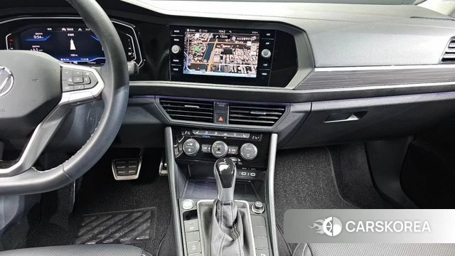 Volkswagen 7th Generation of Jetta 2023 Белый из Кореи, фото 4