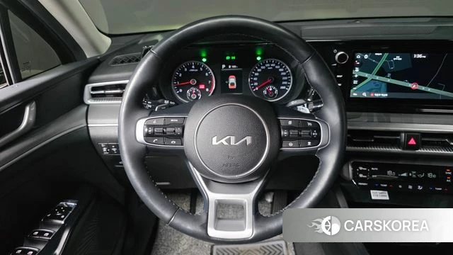 Kia K5 3rd generation 2023 Серый из Кореи, фото 4