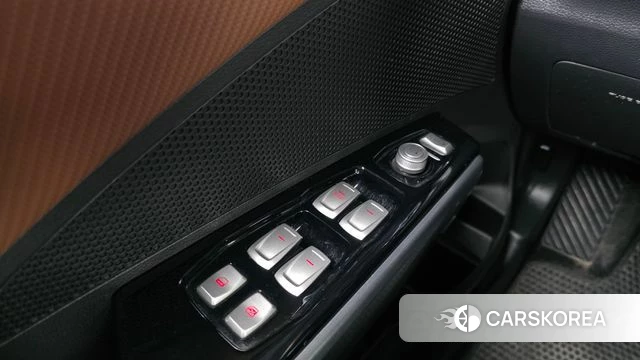 Ssangyong Tivoli Armor 2018 Синий из Кореи, фото 4