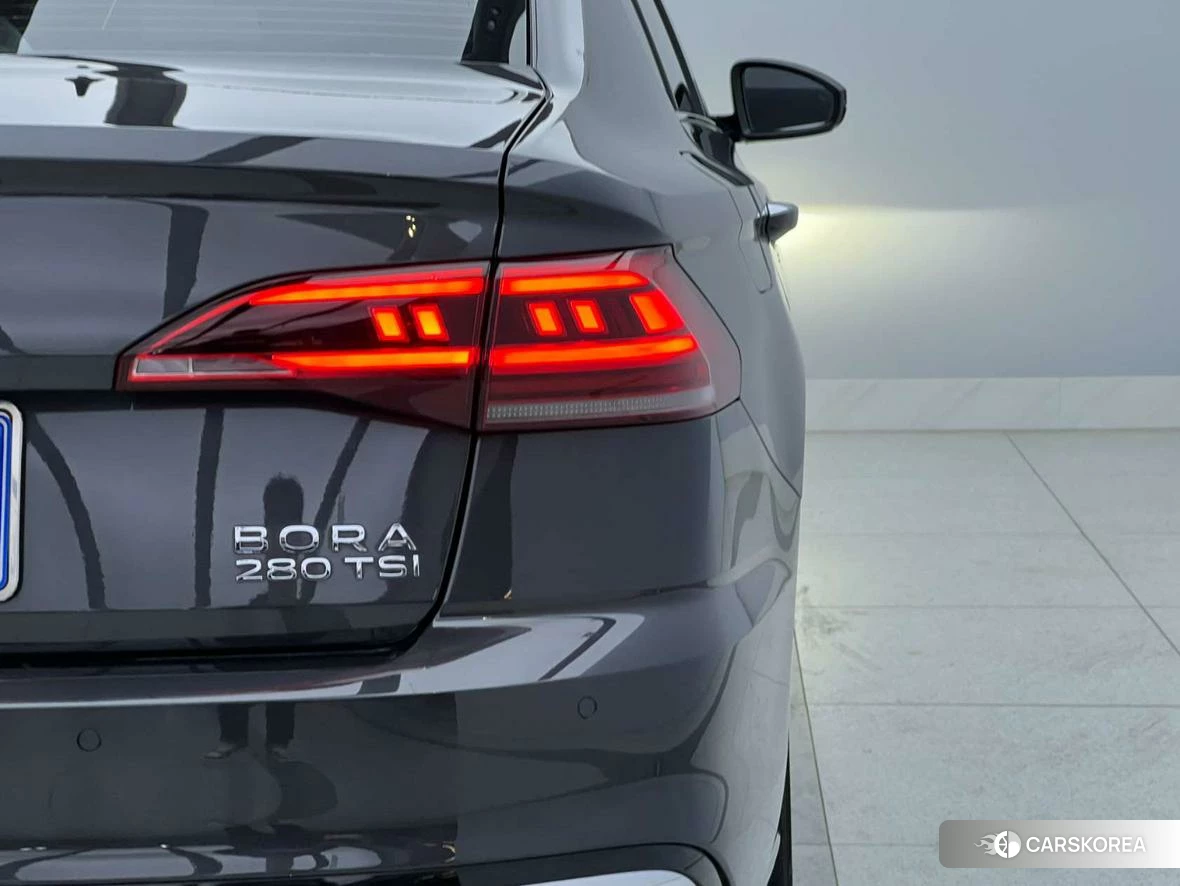 Volkswagen Bora 2023 Черный из Китая, фото 4