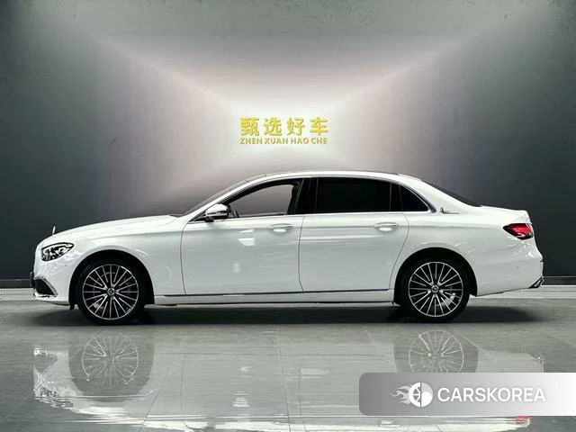 Mercedes-Benz E-class 2022 Белый из Китая, фото 4