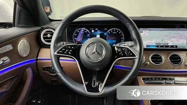 Mercedes-Benz E-Class W213 2021 Белый из Кореи, фото 4