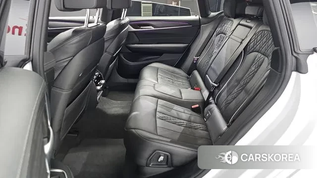 BMW 6 Series GT (G32) 2022 Белый из Кореи, фото 4