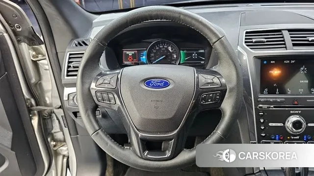 Ford Explorer 2018 Серебристо-серый из Кореи, фото 4
