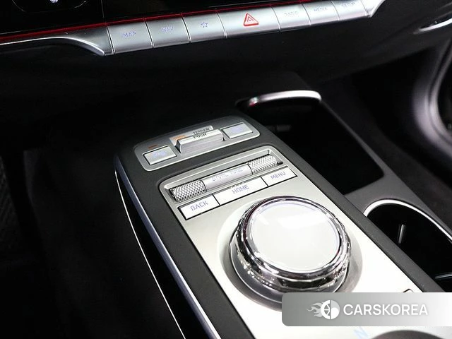 Genesis GV70 2023 Серый из Кореи, фото 4