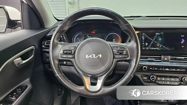 Kia Niro Plus 2022 Белый из Кореи, фото 4