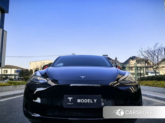 Tesla Model Y 2022 Черный из Китая, фото 4