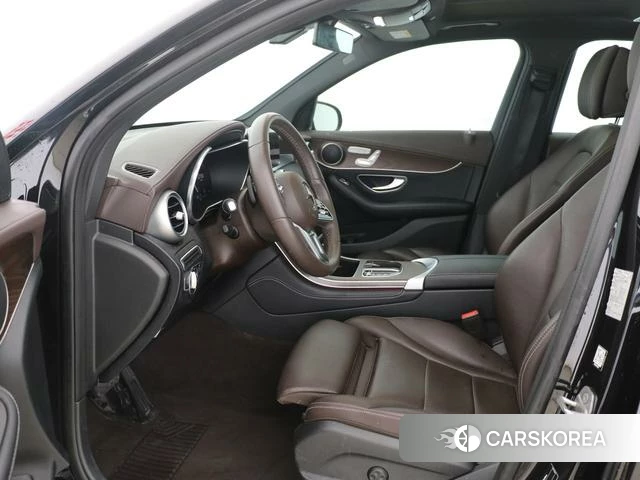 Mercedes-Benz GLC 2021 Черный из Китая, фото 4