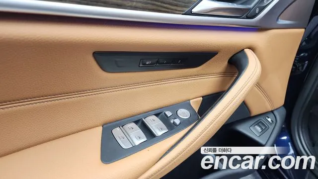 BMW 5 Series (G30) id 2718765 из Кореи 4