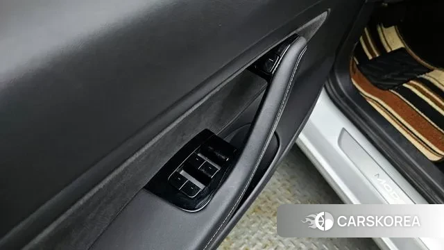 Tesla Model 3 2020 Белый из Кореи, фото 4