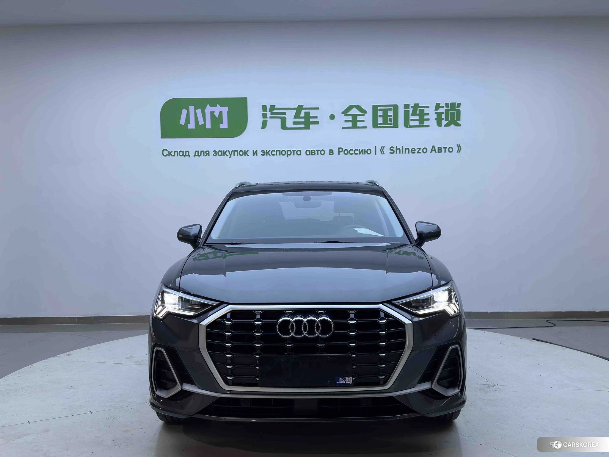 Audi Q3 2021 Темно-серый из Китая, фото 4
