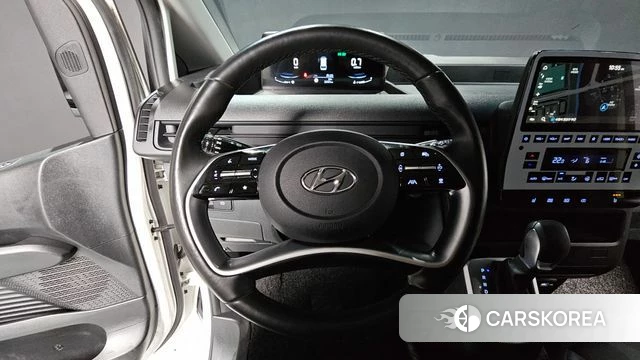 Hyundai Staria 2023 Белый из Кореи, фото 4