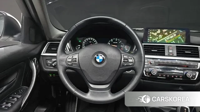 BMW 3 Series (F30) 2018 Белый из Кореи, фото 4