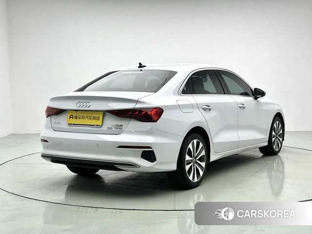 Audi A3 2021 Белый из Китая, фото 4