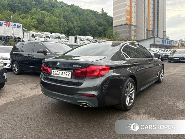 BMW 5 Series (G30) 2018 Серый из Кореи, фото 4