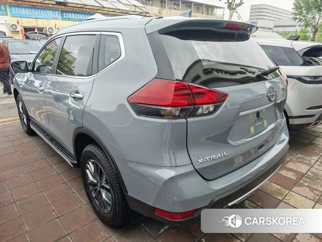 Nissan Qijun 2025 Темно-серый из Китая, фото 4