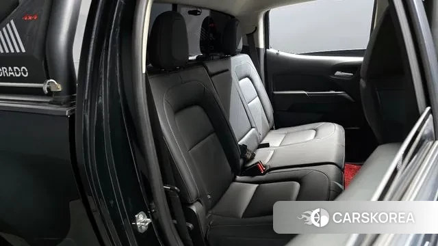 Chevrolet (GM Daewoo) Real New Colorado 2022 Черный из Кореи, фото 4