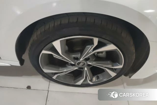 Audi A3 2023 Белый из Китая, фото 4