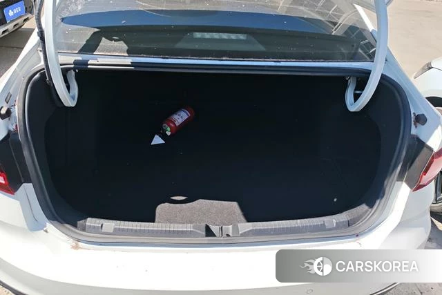 Volkswagen Lavida 2024 Белый из Китая, фото 4