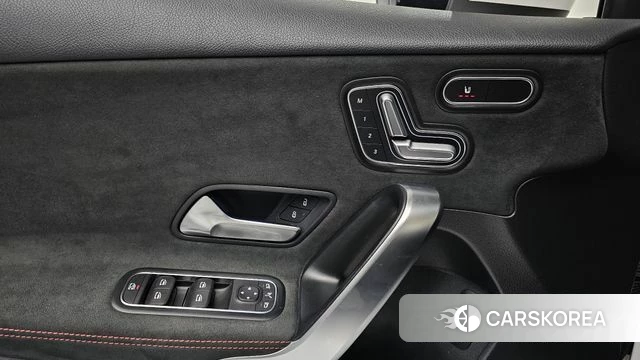 Mercedes-Benz A-Class W177 2020 Белый из Кореи, фото 4